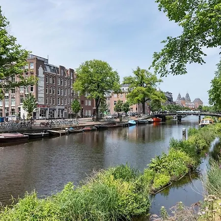 Apartment De Tulp Luxury Amsterdam